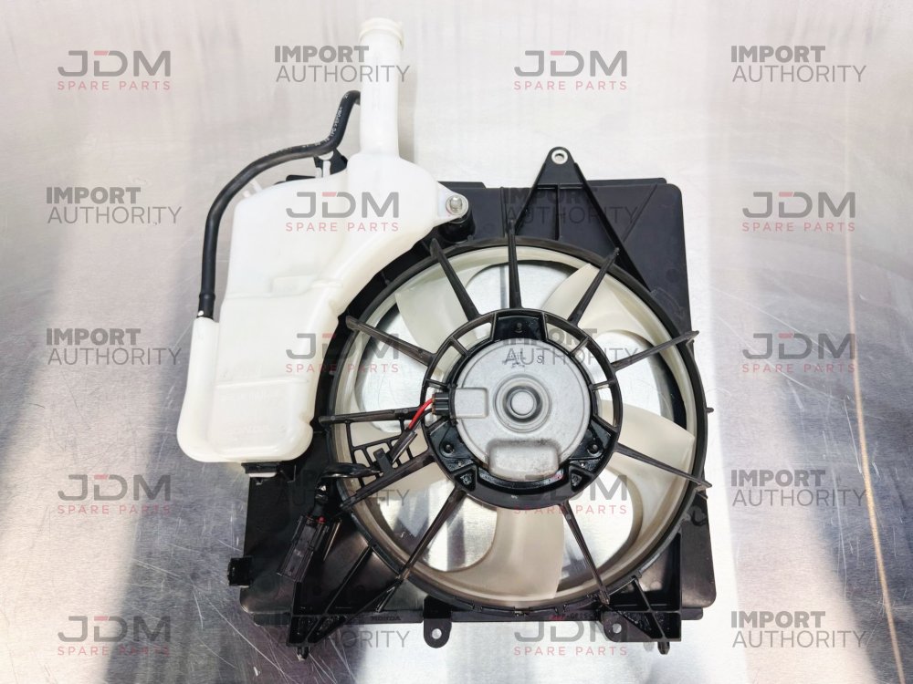RADIATOR FAN ASSEMBLY WITH RESERVOIR TANK