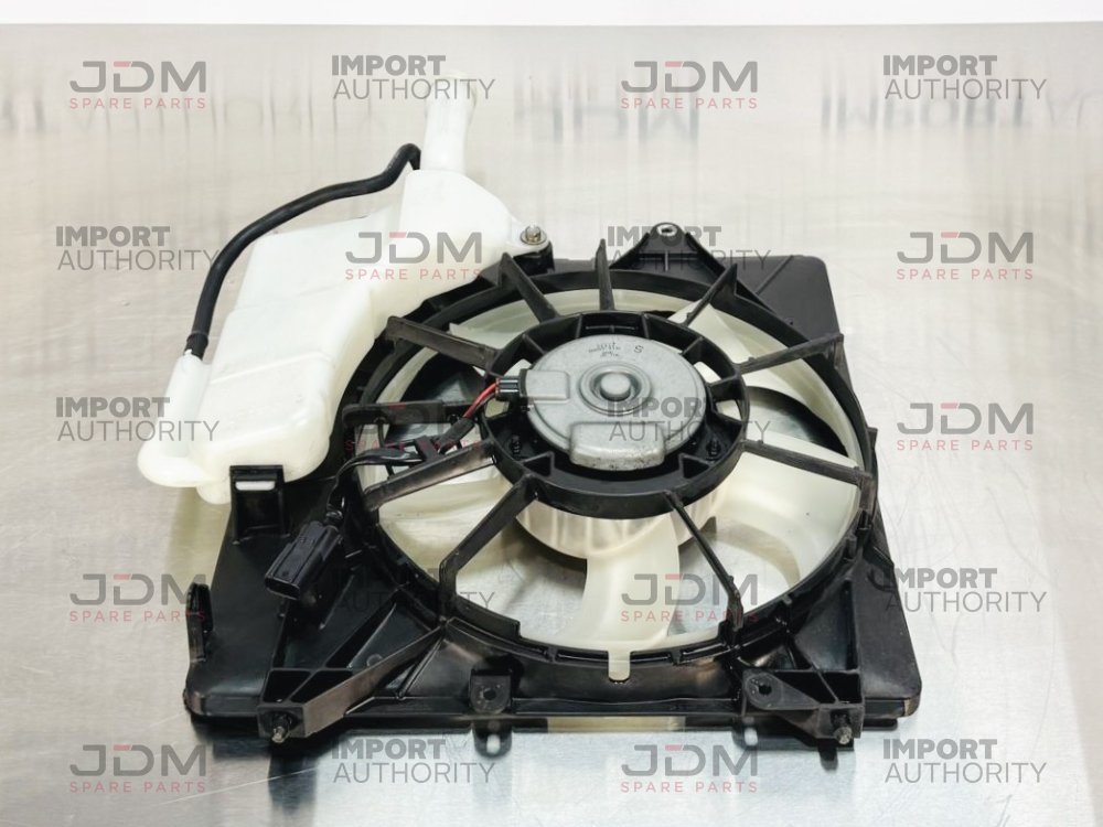 RADIATOR FAN ASSEMBLY WITH RESERVOIR TANK