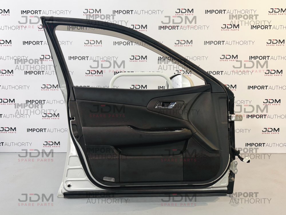 LH FRONT DOOR SHELL (PASSENGER) - USED