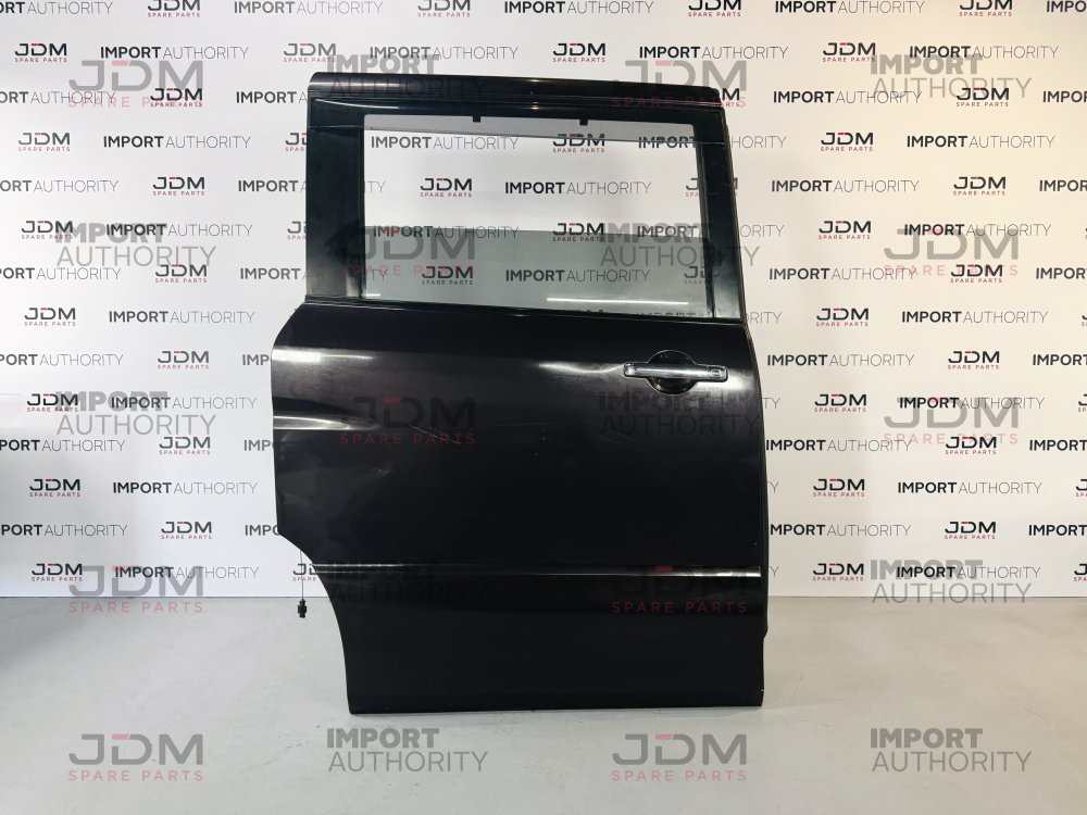 RH REAR SLIDING DOOR SHELL (DRIVER REAR) - USED