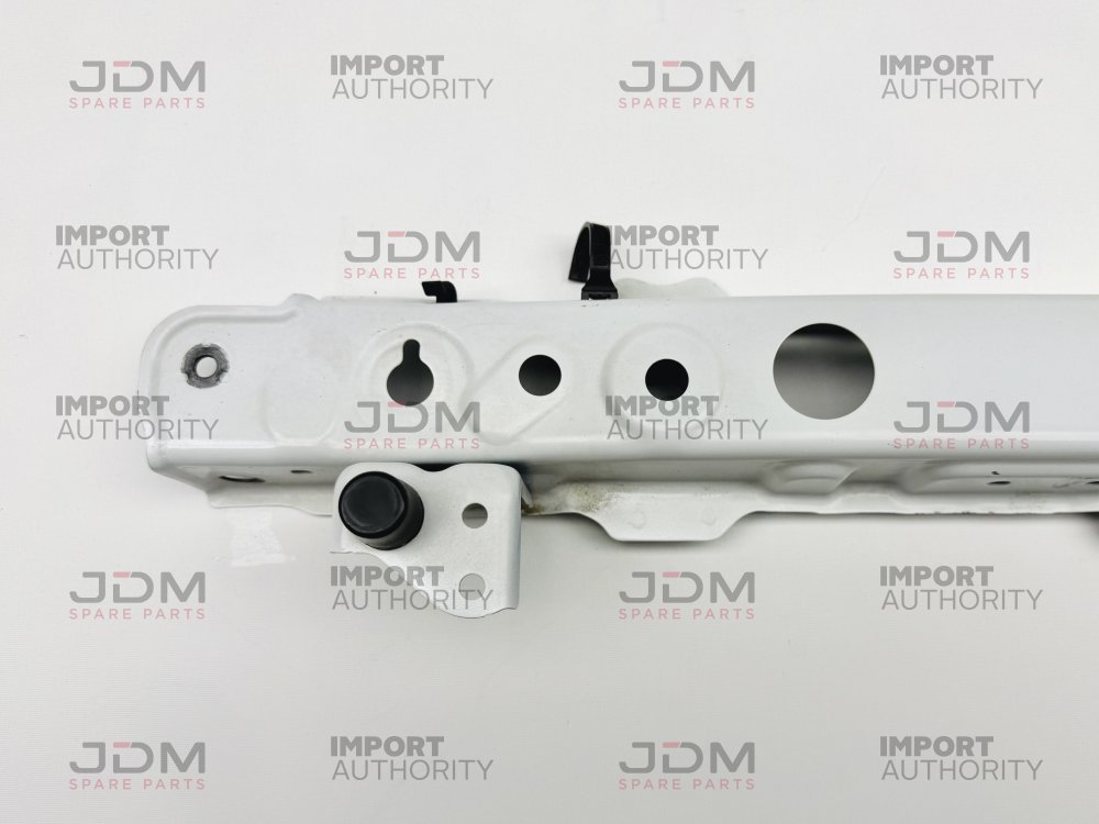 UPPER CENTRE RADIATOR SUPPORT - USED