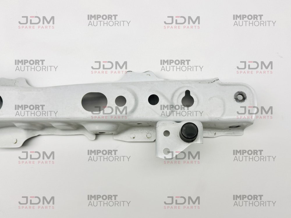 UPPER CENTRE RADIATOR SUPPORT - USED